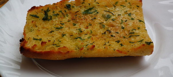 can hamsters eat garlic bread